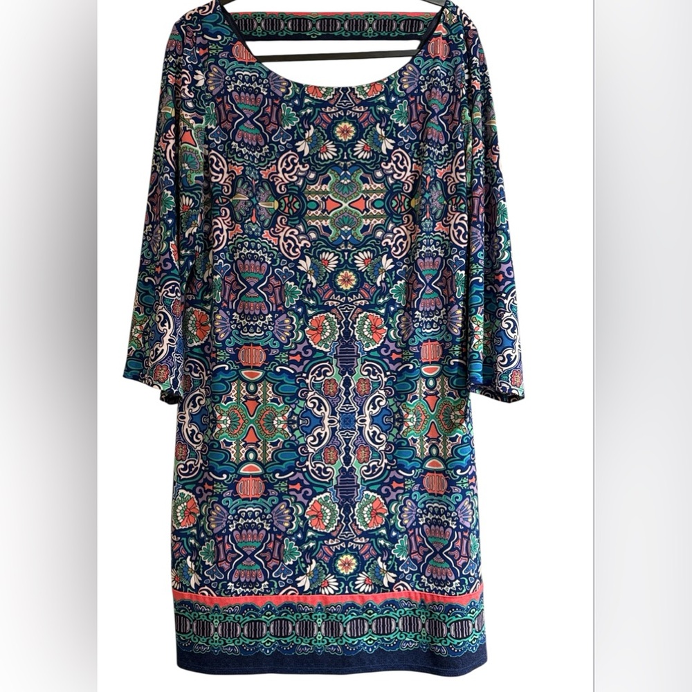 Laundry By Shelli Segal Blue Floral Paisley
Shift Cut-Out Back 3/4 Sleeve Sz. L